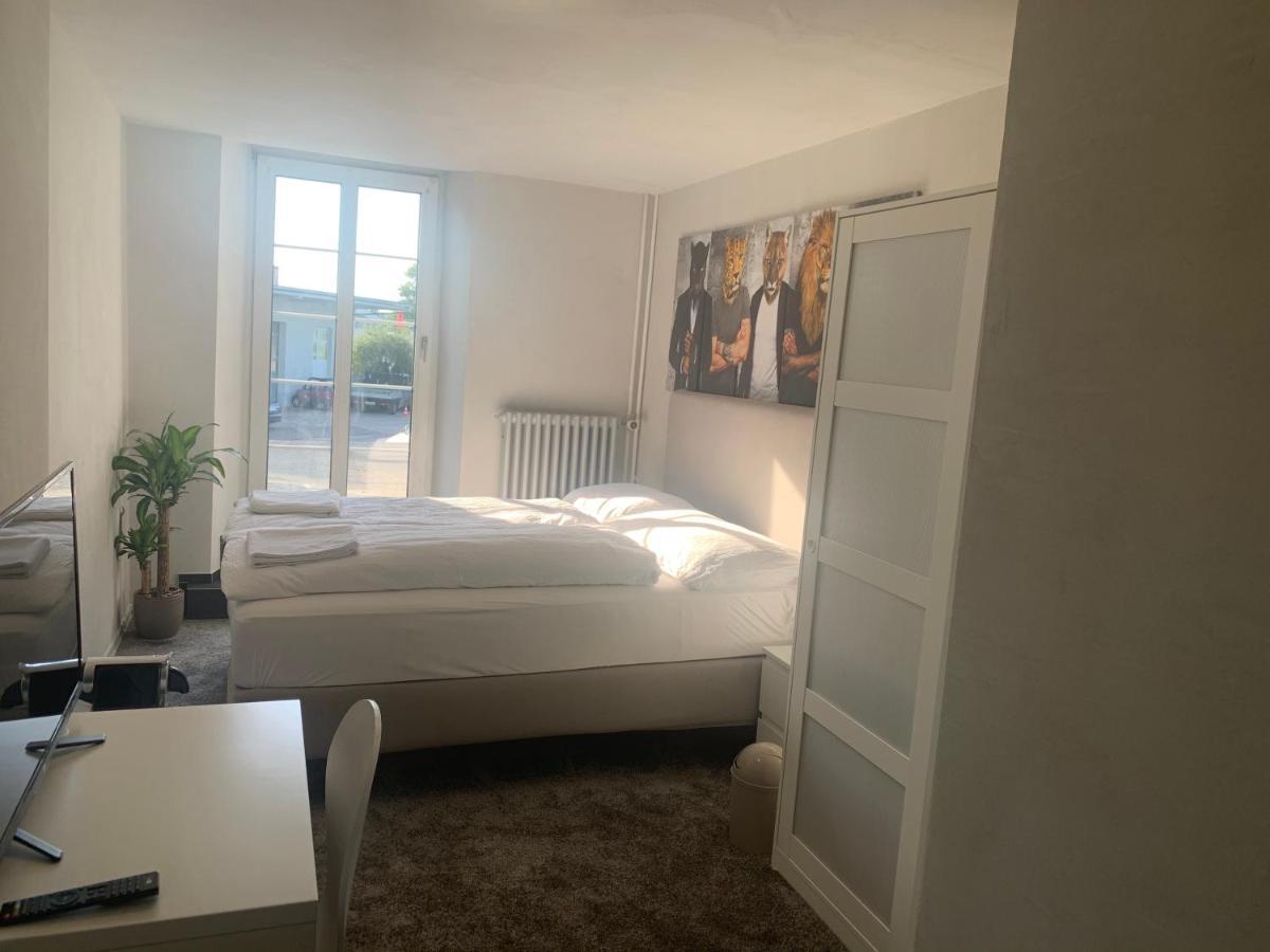 Zur Krummen Eich 3* Basilea
