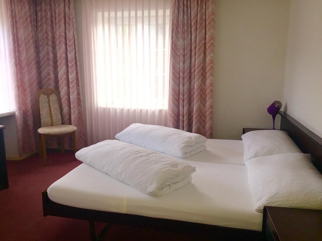 Hotel Zur Krummen Eich 3*